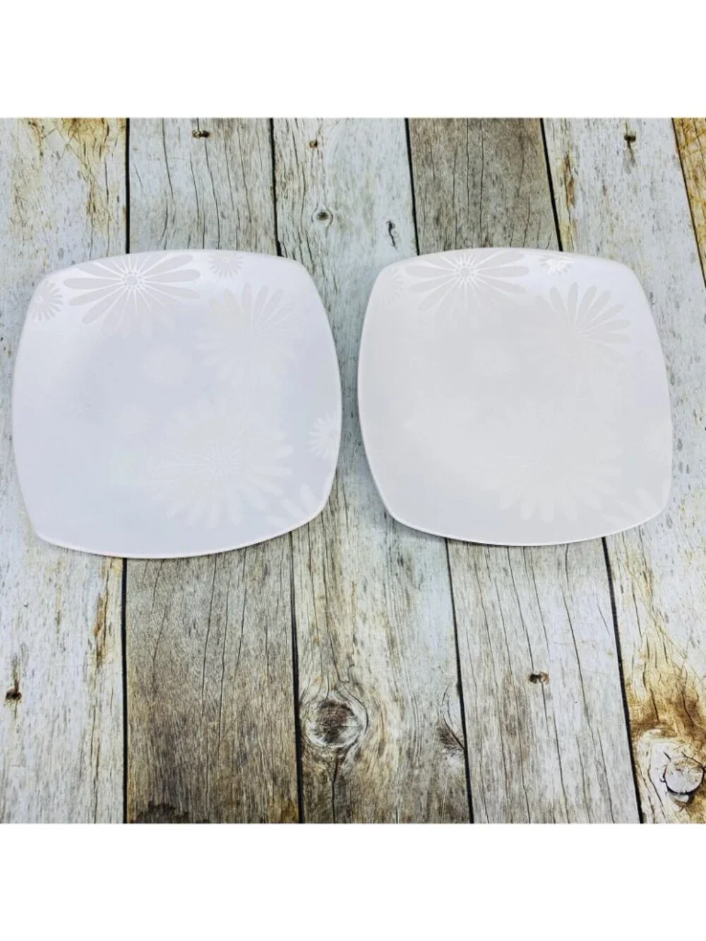 222 Fifth ALICE PLATINUM Silver Mica Flower White Square China Salad Plate Set 4